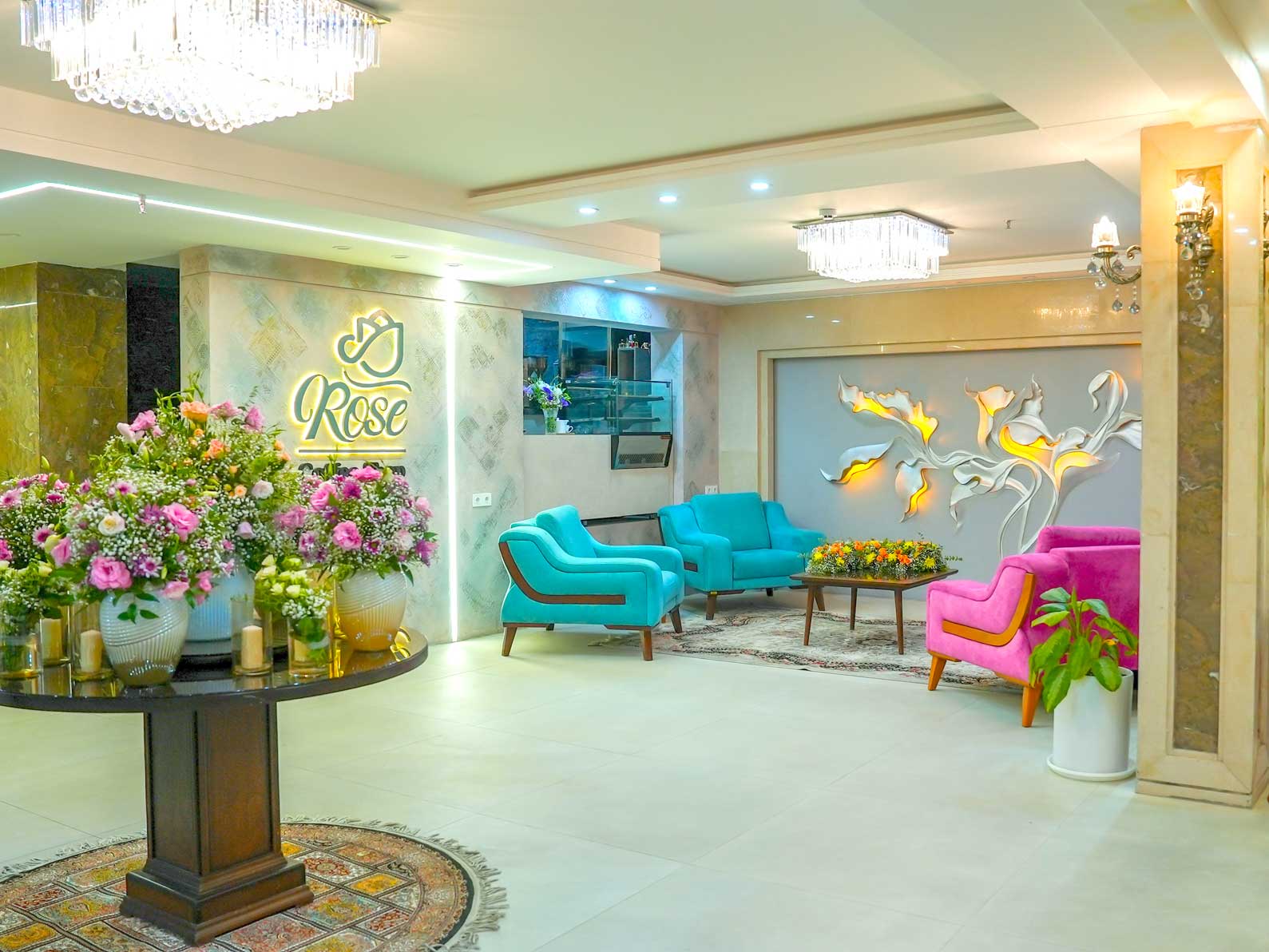 هتل آپارتمان میزبان